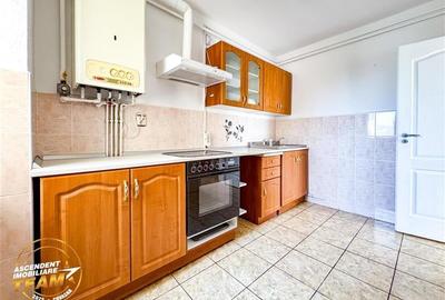 Film! Apartament  2 camere, decomandat, rezidential, Simeria, Sfantu Gheorghe - 3