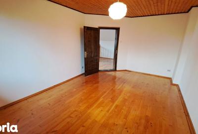 Casă cu 3 camere cu Teren 500 Mp în Trei Stejari - 5