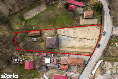 Casă cu 3 camere cu Teren 2497 Mp în Central - 17