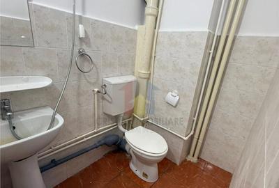 Spațiu comercial, de 40 mp, în Central - 7