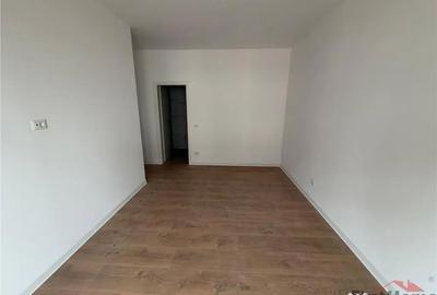 Apartament cu 3 camere decomandat în Central - 8