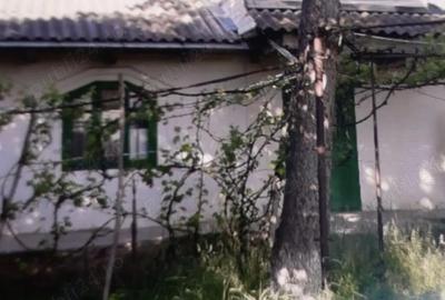 Casă cu 4 camere în Pașcani - 1