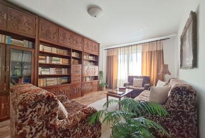 Apartament 3 camere  decomandat , zona  Cetate - 8