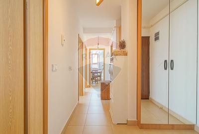 Apartament cu 3 camere decomandat, mobilat în Tractorul - 10