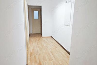 Apartament cu 3 camere decomandat în Central - 2
