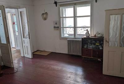 Casă cu 3 camere în Central - 6