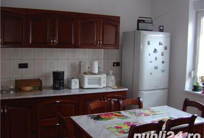 Casă cu 6 camere cu Teren 396 Mp în Mircea cel Bătrân - 1