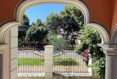 Casa interbelica de vanzare - probabil cea mai frumoasa din Roman - 18