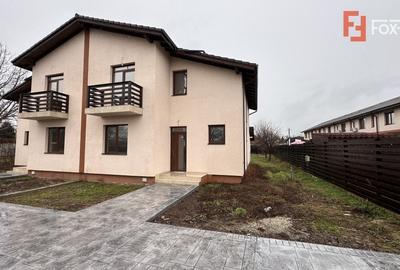 Duplex cu 4 camere cu Canalizare în Chișoda - 2