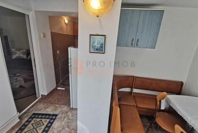 Garsoniera semidecomandata cf 1 zona Brosteni