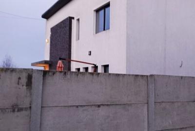Casă cu 4 camere în Lacu - 7
