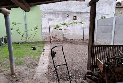 Casă cu 3 camere în Central - 1