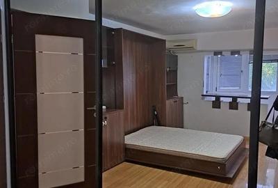 Garsonieră decomandată, mobilată în Costin Georgian