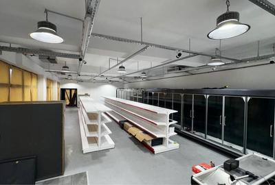 Spațiu comercial, de 350 mp, în Central - 8