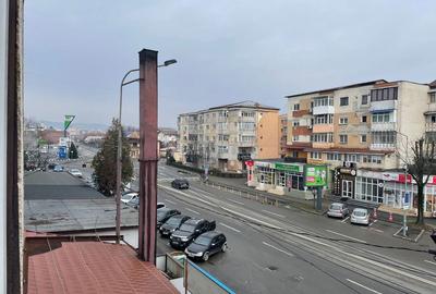 Apartament cu 3 camere decomandat în Central - 5