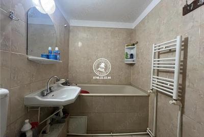 Apartament 3 camere de vanzare Nicolina - C.U.G., - 4