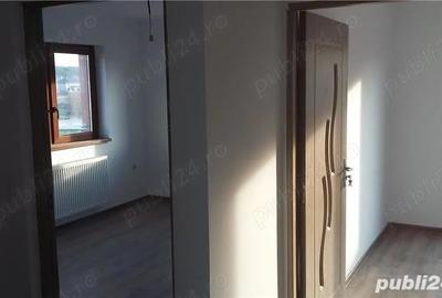 De vanzare duplex in Mosnita Noua 4 camere, 135000 euro - 3