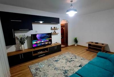 Apartament cu 2 camere decomandat, mobilat în Tomis III - 8