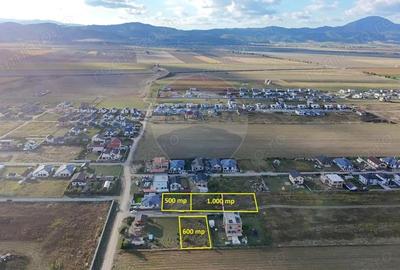 Teren de 500 mp, în Cristian - 9