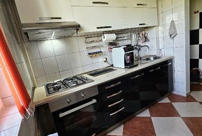 Apartament cu 3 camere decomandat, mobilat în Giulești - 13