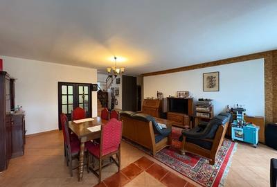 Casă individuală cu 5 camere cu Canalizare în Central - 10