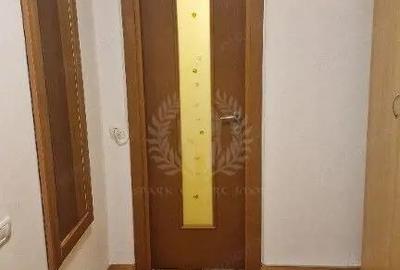 //2 CAMERE// DECOMANDAT// ZONA REPUBLICII// - 3