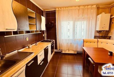 Apartament cu 2 camere decomandat în Micro 20 - 1