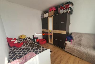 Apartament cu 3 camere de - 8