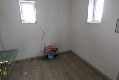 Casa de vânzare, 5 camere, 2 băi, 170 mp - 4