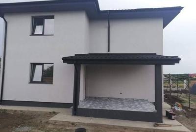 Casă cu 4 camere în Valea Ursului - 1