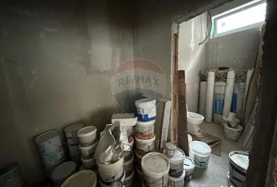 Spațiu comercial, de 110 mp, în Central - 3