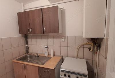 Garsonieră nedecomandată în Soarelui - 2