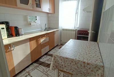 Apartament cu 2 camere semidecomandat în Govândari