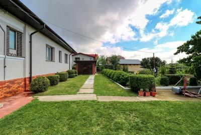 Oportunitate - Casă boierească  de poveste- 7000 mp teren, deschidere - 11