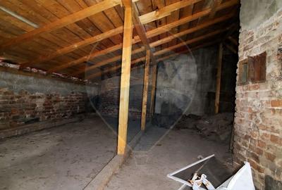 Apartament cu 5 camere nedecomandat în Central - 7