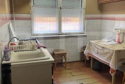 Apartament cu 3 camere semidecomandat în Central - 3