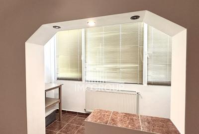 Apartament cu 3 camere decomandate, Zona Shopping City Calea Sagului - 4