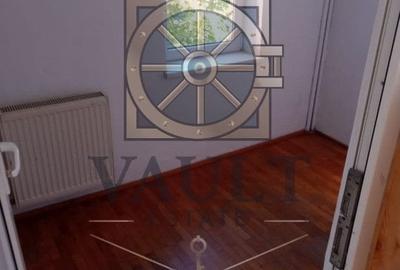 Casă individuală cu 12 camere cu Canalizare în Tineretului - 2