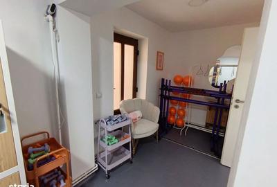 Spațiu comercial, de 60 mp, în Central - 3