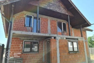 Casă individuală cu 5 camere cu Teren 422 Mp în Sânmihaiu Român - 2