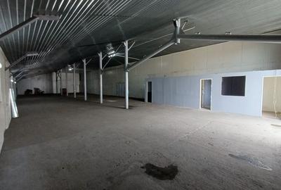 Hala de inchiriat - 440mp - 6000 lei - loc. Focsani - 1