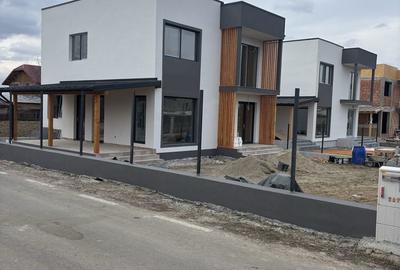 Casă cu 4 camere în Central - 3