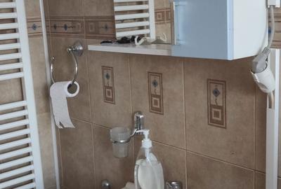 Casă cu 4 camere decomandat în Central - 5