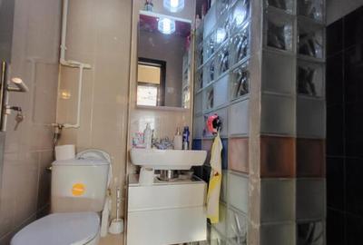 Apartament 2 camere - etaj 2 - modern - zona 9 Mai - 8