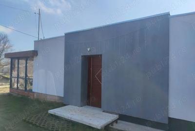 Casă cu Teren 1200 Mp în Central - 3