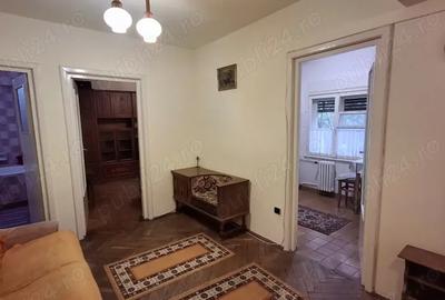 Inchiriez apartament cu 2 camere central