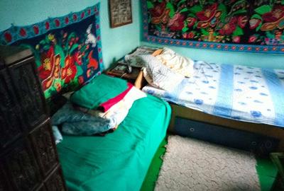 Casă cu 4 camere cu Teren 200 Mp în Rahova