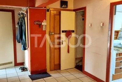 Apartament cu 4 camere decomandat, mobilat în Central - 6