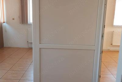 Spațiu comercial, de 50 mp, în Central - 1