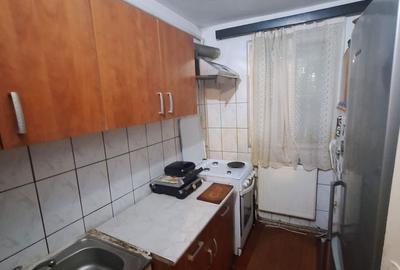 Casă cu 3 camere cu Teren 636 Mp în Cetate